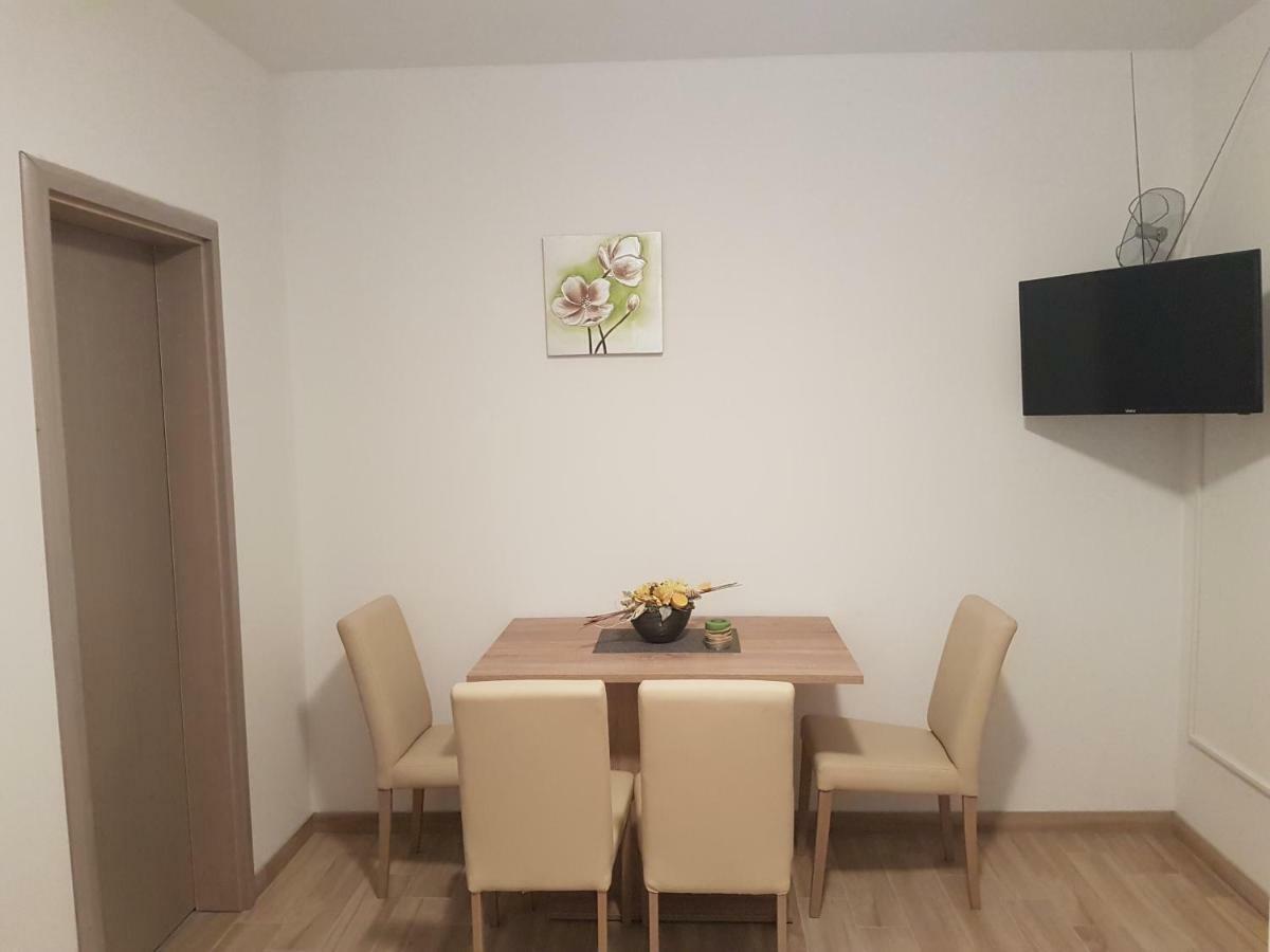 Privatni Smjestaj Most Otočac 外观 照片